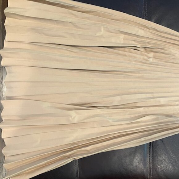 New Zara Tan Pleated Midi Skirt With Belt M 10 6 Rare duchess princess Royal - Picture 3 of 5